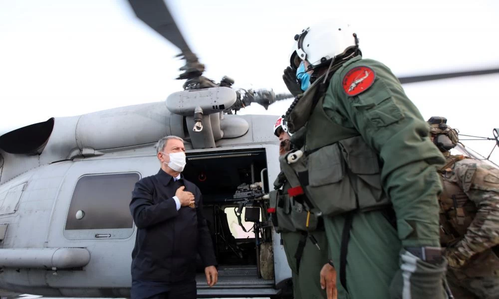 "Πολεμικές ιαχές" Ακάρ εις βάρος της Ρωσίας - Το παίζει "σωτήρας" της Λιβύης η Άγκυρα